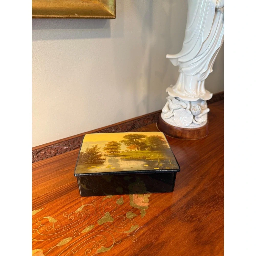 Vintage Lacquerware Box - Hand Painted Landscape‎ Trinket or Jewelry Box